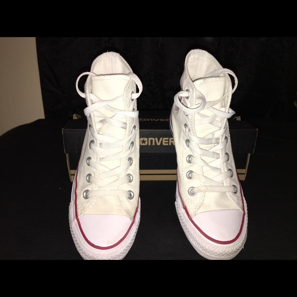High Top size 5 white Converse